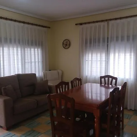 Casa A 200 Metros De La Playa 10 Pax Holiday home